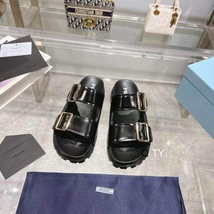 Picture of Prada Slippers _SKUPradasz35-40TY0603160
